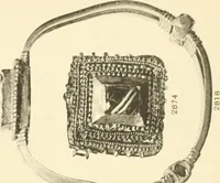An illustration from Catalogue of the jewellery, Greek, Etruscan, and Roman, in the departments of antiquities, British Museum (1911)