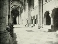 An illustration from Cathedrals and cloisters of the Isle de France (1910)