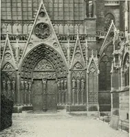 An illustration from Cathedrals and cloisters of the Isle de France (1910)