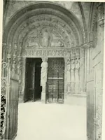 An illustration from Cathedrals and cloisters of the Isle de France : including Bourges, Troyes, Reims and Rouen (1910)