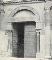 An illustration from Cathedrals and cloisters of the south of France (1906)