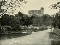 An illustration from Cathedrals and cloisters of the south of France (1906)