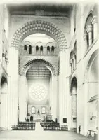 An illustration from The Cathedrals of England and Wales : their history, architecture, and associations ; with a series of Rembrandt plates and many illustrations in the text (1906)