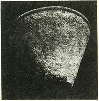 An illustration from The Cemeteries of Abydos (1913)