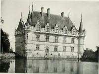 An illustration from The châteaux of Touraine (1906)