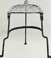 Picture 131 of 151 from Chats on cottage and farmhouse furniture (1911), leaf 292
