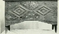 An illustration from Chats on cottage and farmhouse furniture (1911)