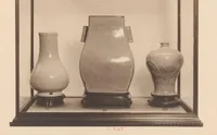 An illustration from Chinese, Corean and Japanese potteries : descriptive catalogue of loan exhibition of selected examples (1914)