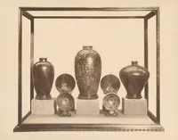 An illustration from Chinese, Corean and Japanese potteries : descriptive catalogue of loan exhibition of selected examples (1914)
