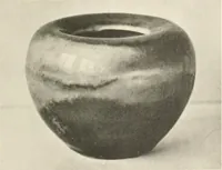 An illustration from Chinesisches Porzellan : seine Geschichte, Kunst und Technik (1913)