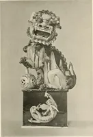 An illustration from Chinesisches Porzellan : seine Geschichte, Kunst und Technik (1913)