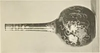 An illustration from Chinesisches Porzellan : seine Geschichte, Kunst und Technik (1913)