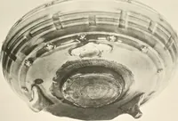 An illustration from Chinesisches Porzellan : seine Geschichte, Kunst und Technik (1913)