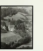An illustration from Colour photography : and other recent developments of the art of the camera (1908)