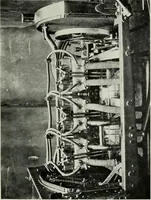 An illustration from The complete motorist, being an account of the evolution and construction of the modern motor-car; with notes on the selection, use, and maintenance of the same; and on the pleasures of travel upon the public roads (1905)