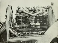 An illustration from The complete motorist, being an account of the evolution and construction of the modern motor-car; with notes on the selection, use, and maintenance of the same; and on the pleasures of travel upon the public roads (1905)