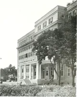 An illustration from Construction : a journal for the architectural engineering and contracting interests of Canada (1913)