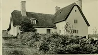 An illustration from Country cottages and week-end homes (1907)