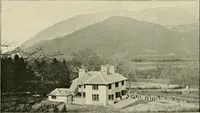 Picture 191 of 293 from Country cottages and week-end homes (1907), leaf 164