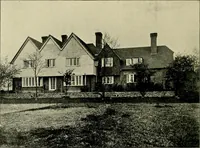 An illustration from Country cottages and week-end homes (1907)