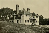 An illustration from Country-cottages and week-end homes (1912)