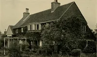 An illustration from Country-cottages and week-end homes (1912)
