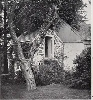 An illustration from Country homes and gardens of moderate cost; (1907)