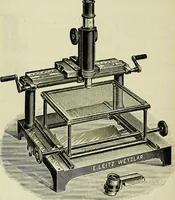 An illustration from The microscope; an introduction to the microscopic methods and to histology (1911)