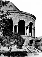 An illustration from The planning of Christian Science church edifices (1916)