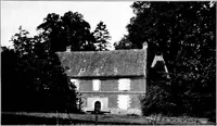An illustration from Small French buildings; the architecture of town and country, comprising cottages, farmhouses, minor chateaux or manors with their farm groups, small town dwellings, and a few churches (1921)