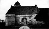 An illustration from Small French buildings; the architecture of town and country, comprising cottages, farmhouses, minor chateaux or manors with their farm groups, small town dwellings, and a few churches (1921)