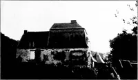 An illustration from Small French buildings; the architecture of town and country, comprising cottages, farmhouses, minor chateaux or manors with their farm groups, small town dwellings, and a few churches (1921)