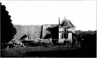 An illustration from Small French buildings; the architecture of town and country, comprising cottages, farmhouses, minor chateaux or manors with their farm groups, small town dwellings, and a few churches (1921)