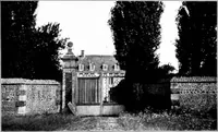 An illustration from Small French buildings; the architecture of town and country, comprising cottages, farmhouses, minor chateaux or manors with their farm groups, small town dwellings, and a few churches (1921)