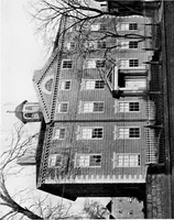 An illustration from Historic homes of New England (1914)