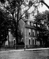 An illustration from Historic homes of New England (1914)