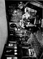 An illustration from Historic homes of New England (1914)