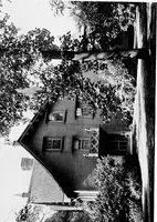 An illustration from Historic homes of New England (1914)