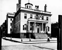 Picture 20 of 80 from Interesting houses of New England (1915), leaf 46