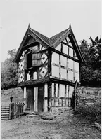 Picture 90 of 118 from Old cottages, farm houses, and other half-timber buildings in Shropshire, Herefordshire, and Cheshire (1904), leaf 186