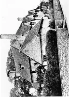 An illustration from Old cottages, farm-houses, and other stone buildings in the Cotswold district; examples of minor domestic architecture in Gloucestershire, Oxfordshire, Northants, Worcestershire, &c. (1905)