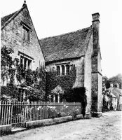 An illustration from Old cottages, farm-houses, and other stone buildings in the Cotswold district; examples of minor domestic architecture in Gloucestershire, Oxfordshire, Northants, Worcestershire, &c. (1905)