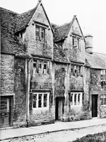 An illustration from Old cottages, farm-houses, and other stone buildings in the Cotswold district; examples of minor domestic architecture in Gloucestershire, Oxfordshire, Northants, Worcestershire, &c. (1905)
