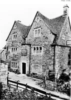 An illustration from Old cottages, farm-houses, and other stone buildings in the Cotswold district; examples of minor domestic architecture in Gloucestershire, Oxfordshire, Northants, Worcestershire, &c. (1905)