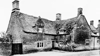 An illustration from Old cottages, farm-houses, and other stone buildings in the Cotswold district; examples of minor domestic architecture in Gloucestershire, Oxfordshire, Northants, Worcestershire, &c. (1905)