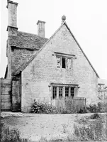 An illustration from Old cottages, farm-houses, and other stone buildings in the Cotswold district; examples of minor domestic architecture in Gloucestershire, Oxfordshire, Northants, Worcestershire, &c. (1905)