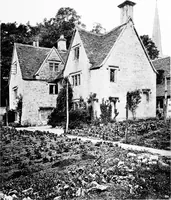 An illustration from Old cottages, farm-houses, and other stone buildings in the Cotswold district; examples of minor domestic architecture in Gloucestershire, Oxfordshire, Northants, Worcestershire, &c. (1905)