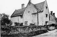 An illustration from Old cottages, farm-houses, and other stone buildings in the Cotswold district; examples of minor domestic architecture in Gloucestershire, Oxfordshire, Northants, Worcestershire, &c. (1905)