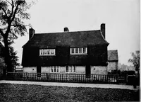 An illustration from The housing problem in war and peace (1918)