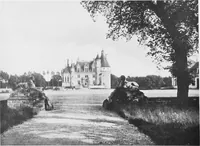 Picture 49 of 70 from The châteaux of Touraine (1906), leaf 369